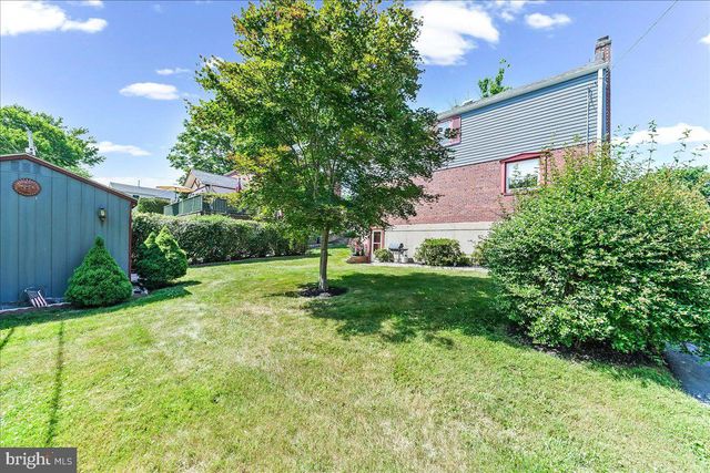 322 TWIN OAKS DR, Havertown, PA 19083