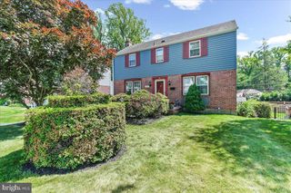 322 TWIN OAKS DR, Havertown, PA 19083