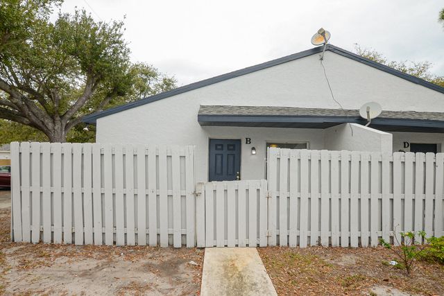 2007 Oleander Boulevard B, Fort Pierce, FL 34950