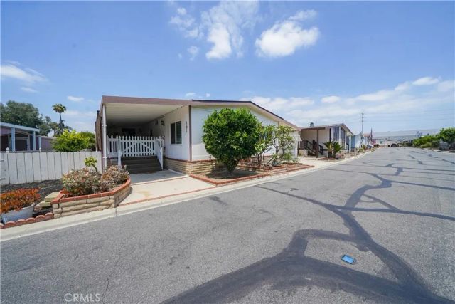 21217 Washington 107, Walnut, CA 91789