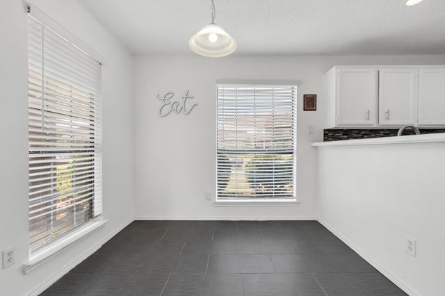 2111 Prairie Creek Trail, Garland, TX 75040