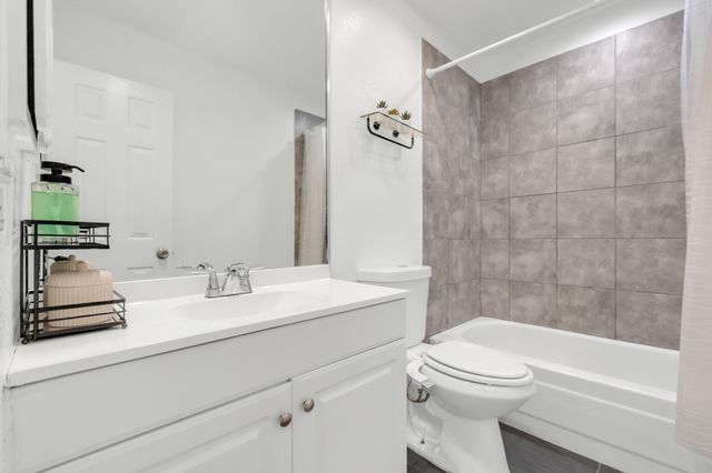2111 Prairie Creek Trail, Garland, TX 75040