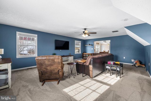 12270 HIGH POINT RD, Felton, PA 17322