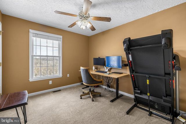 12270 HIGH POINT RD, Felton, PA 17322