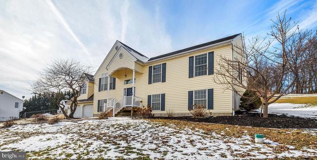 12270 HIGH POINT RD, Felton, PA 17322