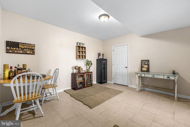 12270 HIGH POINT RD, Felton, PA 17322