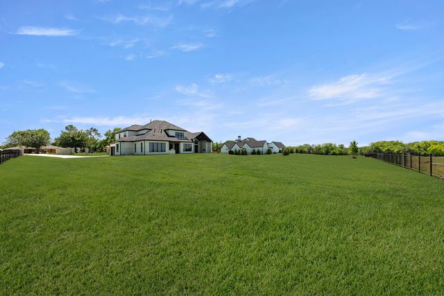 208 Terry Lane, Heath, TX 75032
