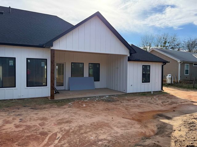 18235 County Road 295, Arp, TX 75750