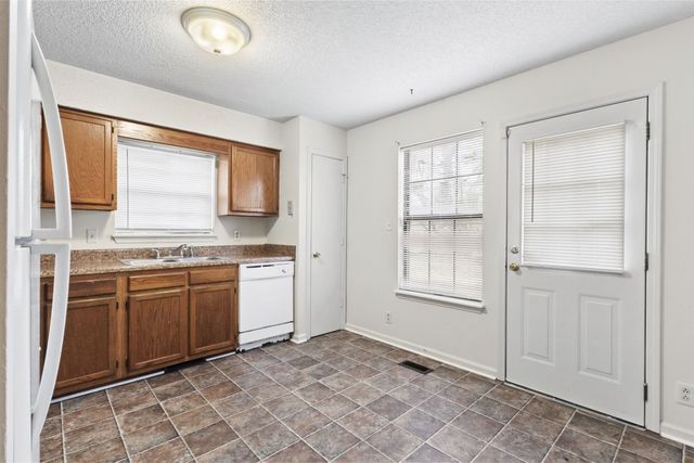 727 Peachers Mill Rd, Clarksville, TN 37042