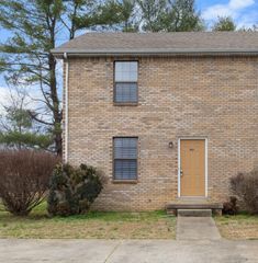 727 Peachers Mill Rd, Clarksville, TN 37042