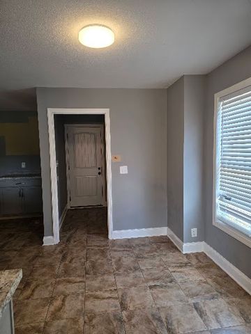 2685 Arthurs Ct, Clarksville, TN 37040