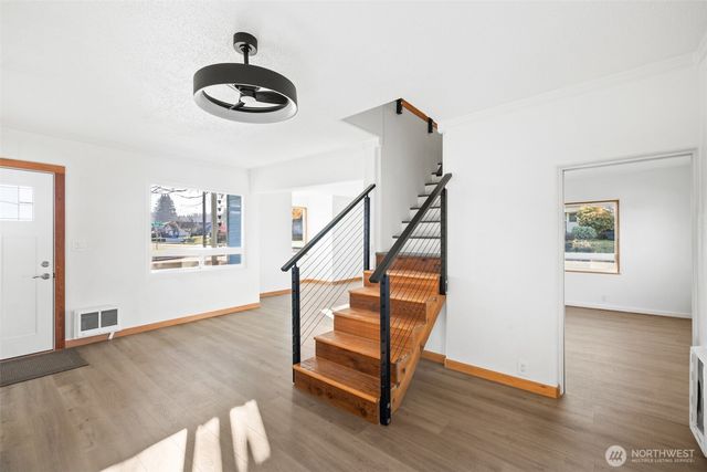 233 E 10th Street, Port Angeles, WA 98362