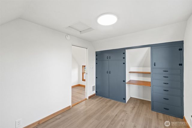 233 E 10th Street, Port Angeles, WA 98362