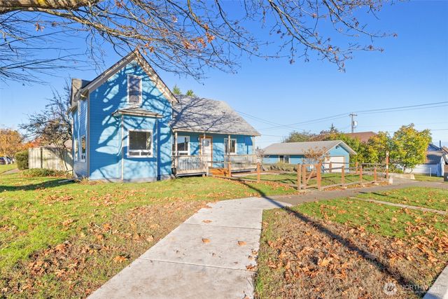 233 E 10th Street, Port Angeles, WA 98362