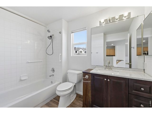 1560 Oak Creek Dr, Loveland, CO 80538