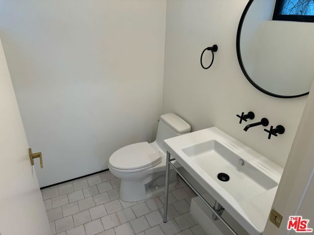 611 Broadway Street, Venice (los Angeles), CA 90291