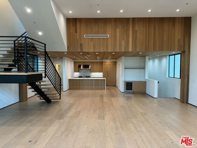 611 Broadway Street, Venice (los Angeles), CA 90291