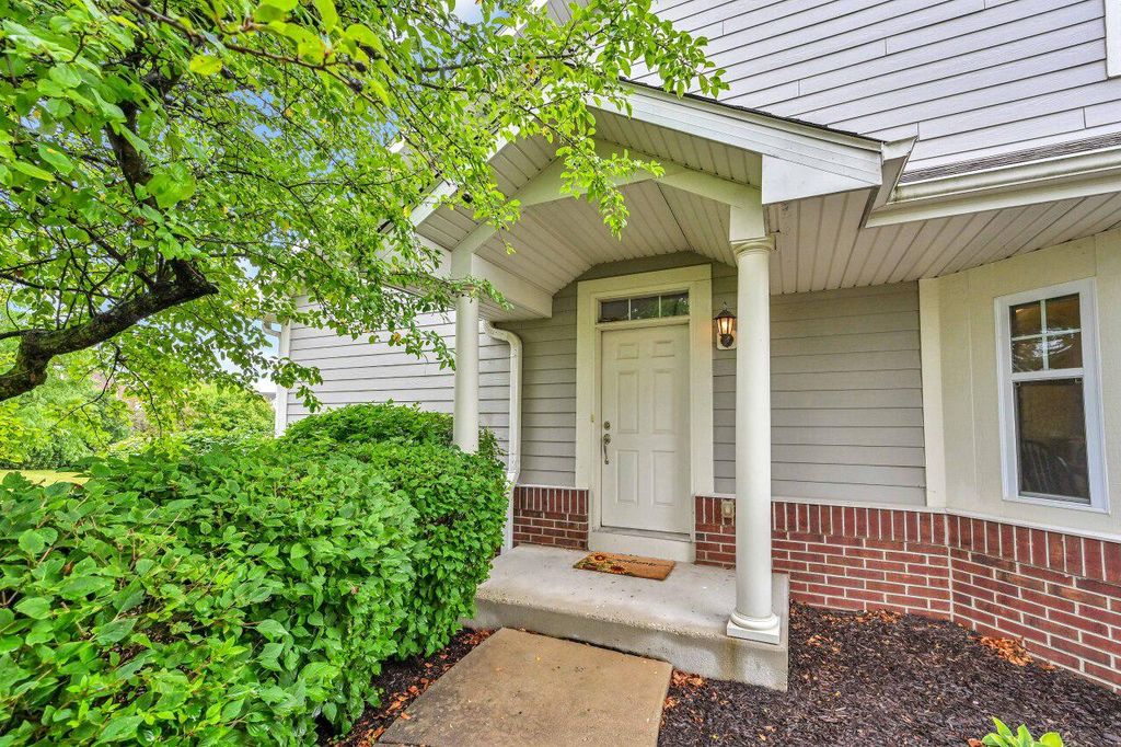 12252 W Jefferson TERRACE, Franklin, WI 53132