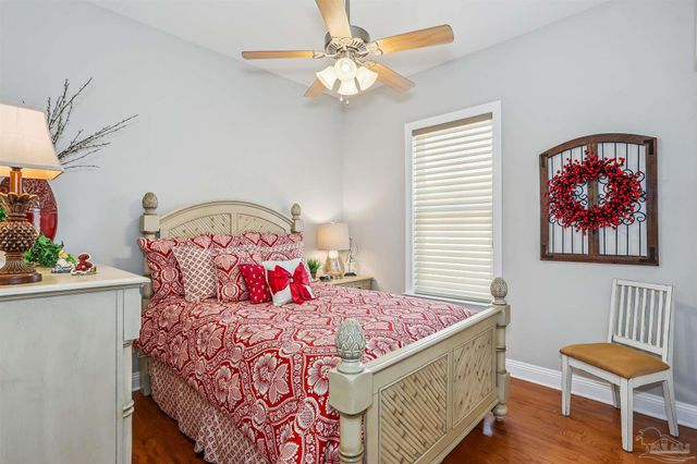 4090 Oak Pointe Dr, Gulf Breeze, FL 32563