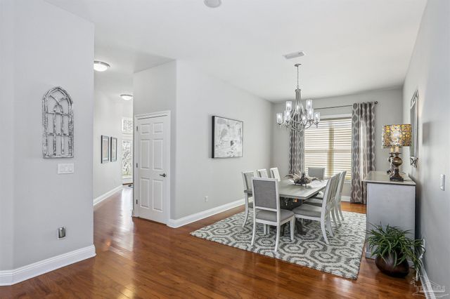 4090 Oak Pointe Dr, Gulf Breeze, FL 32563