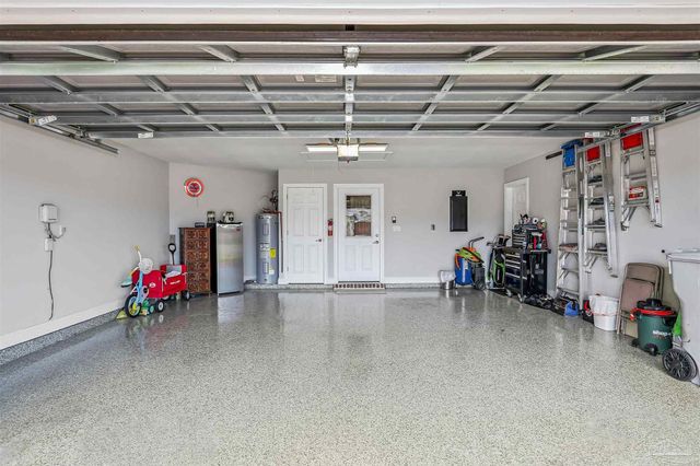 4090 Oak Pointe Dr, Gulf Breeze, FL 32563