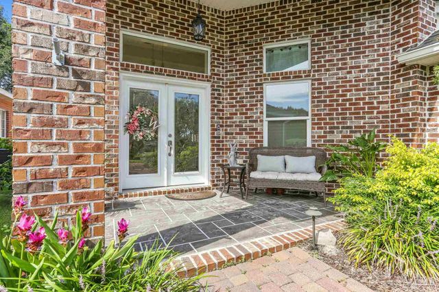 4090 Oak Pointe Dr, Gulf Breeze, FL 32563