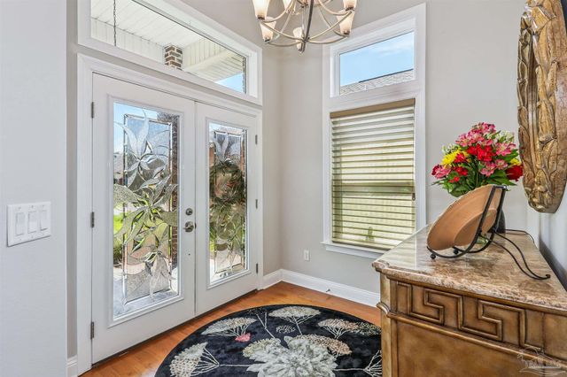 4090 Oak Pointe Dr, Gulf Breeze, FL 32563