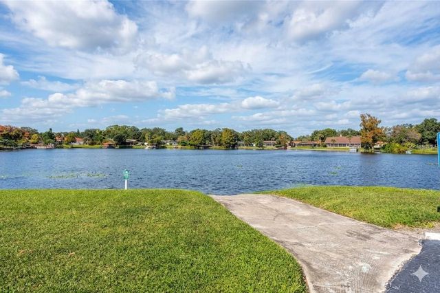 912 LAKE DESTINY ROAD F, Altamonte Springs, FL 32714