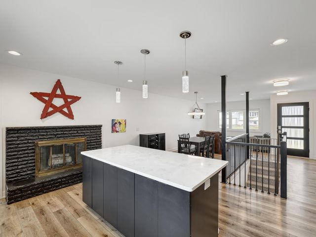 11014 Stanley Curve, Bloomington, MN 55437