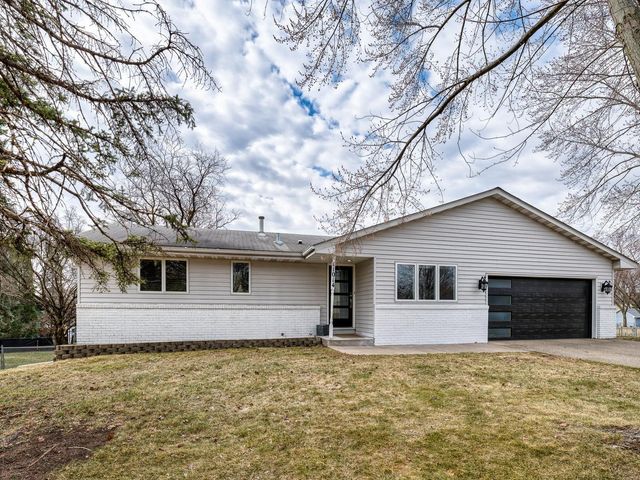 11014 Stanley Curve, Bloomington, MN 55437