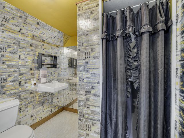 11014 Stanley Curve, Bloomington, MN 55437