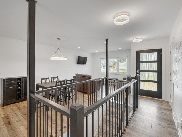 11014 Stanley Curve, Bloomington, MN 55437