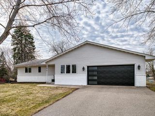 11014 Stanley Curve, Bloomington, MN 55437