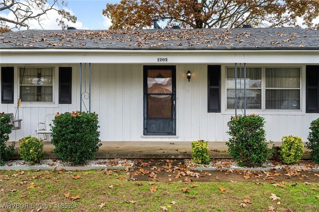 1203 Gerald Street, Barling, AR 72923