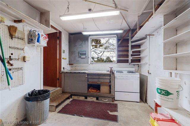 1203 Gerald Street, Barling, AR 72923