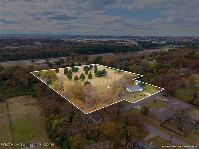 1203 Gerald Street, Barling, AR 72923