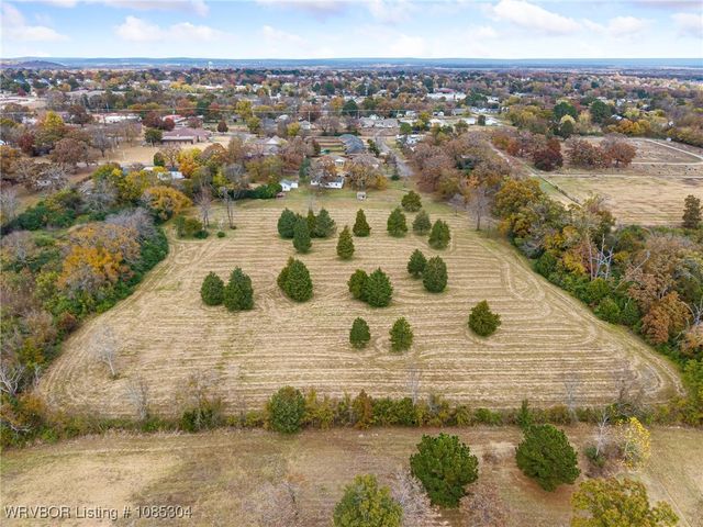 1203 Gerald Street, Barling, AR 72923