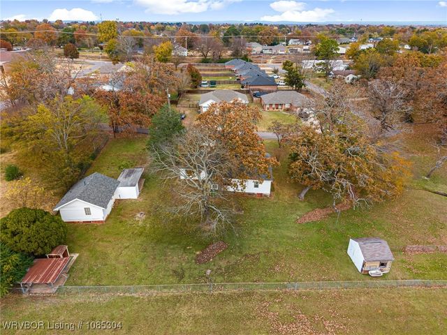 1203 Gerald Street, Barling, AR 72923