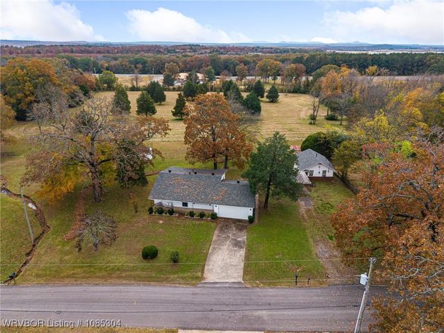 1203 Gerald Street, Barling, AR 72923