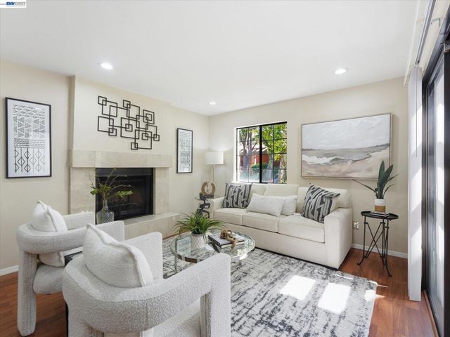 19811 Portal Plaza, Cupertino, CA 95014