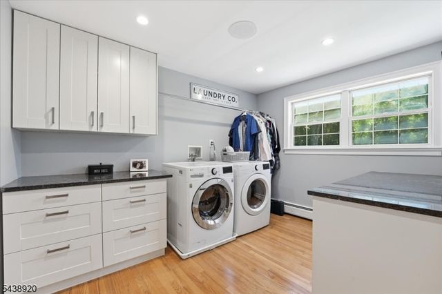 3 Richard Dr W, Mount Arlington Boro, NJ 07856