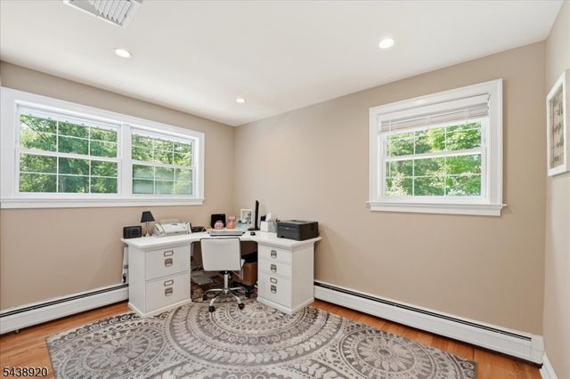 3 Richard Dr W, Mount Arlington Boro, NJ 07856