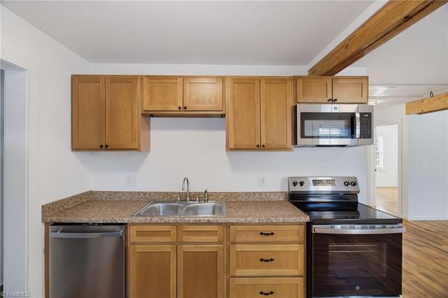1513 Willomore Street, Greensboro, NC 27403