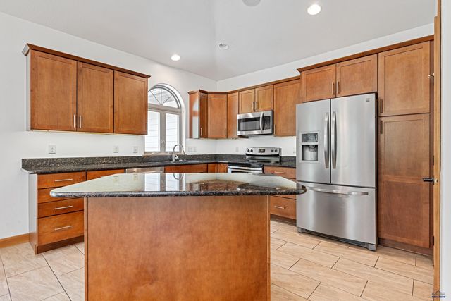 23487 DRY SAGE LN, Rapid City, SD 57702