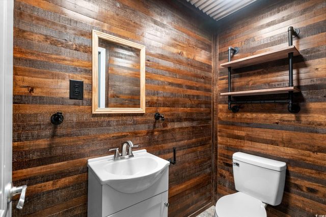 735 Airport Rd., Loris, SC 29569