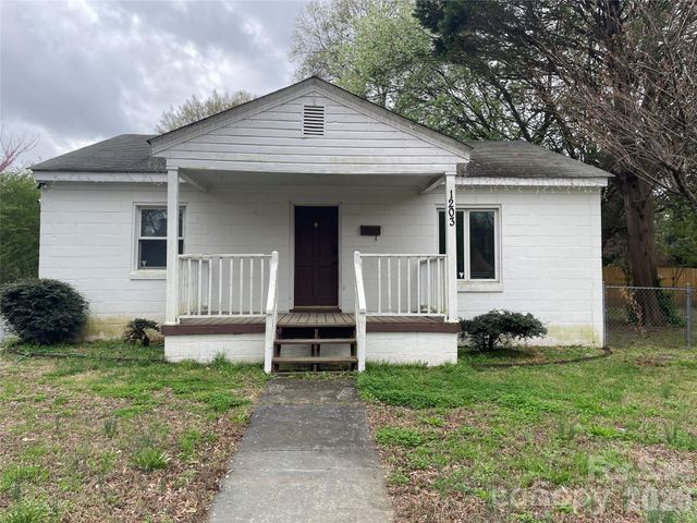 1203 Crowell Street W, Monroe, NC 28112