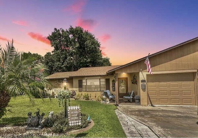 3702 Thunderbird Hill Circle, Sebring, FL 33872