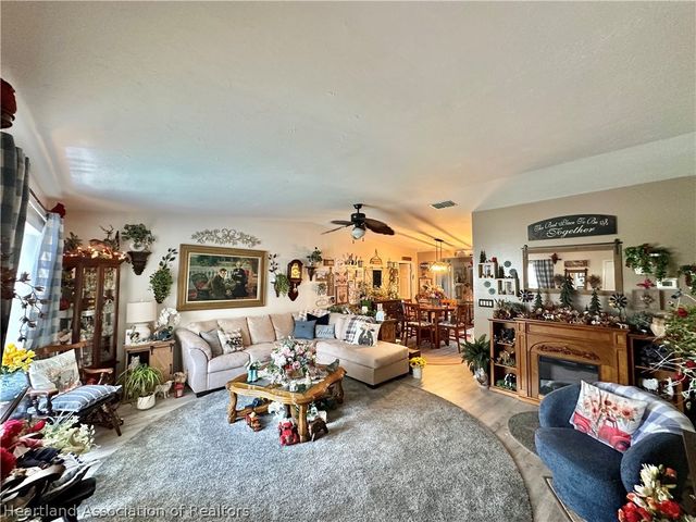 3702 Thunderbird Hill Circle, Sebring, FL 33872