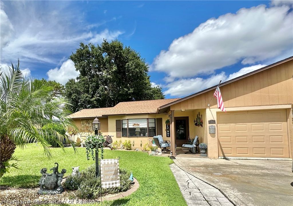 3702 Thunderbird Hill Circle, Sebring, FL 33872