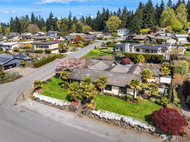 8201 SE 67th Street, Mercer Island, WA 98040